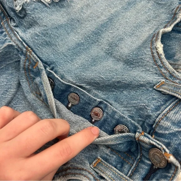 Levi’s 501 Jean Shorts Medium Wash Button Fly Denim Americana Size 24 - Picture 7 of 7
